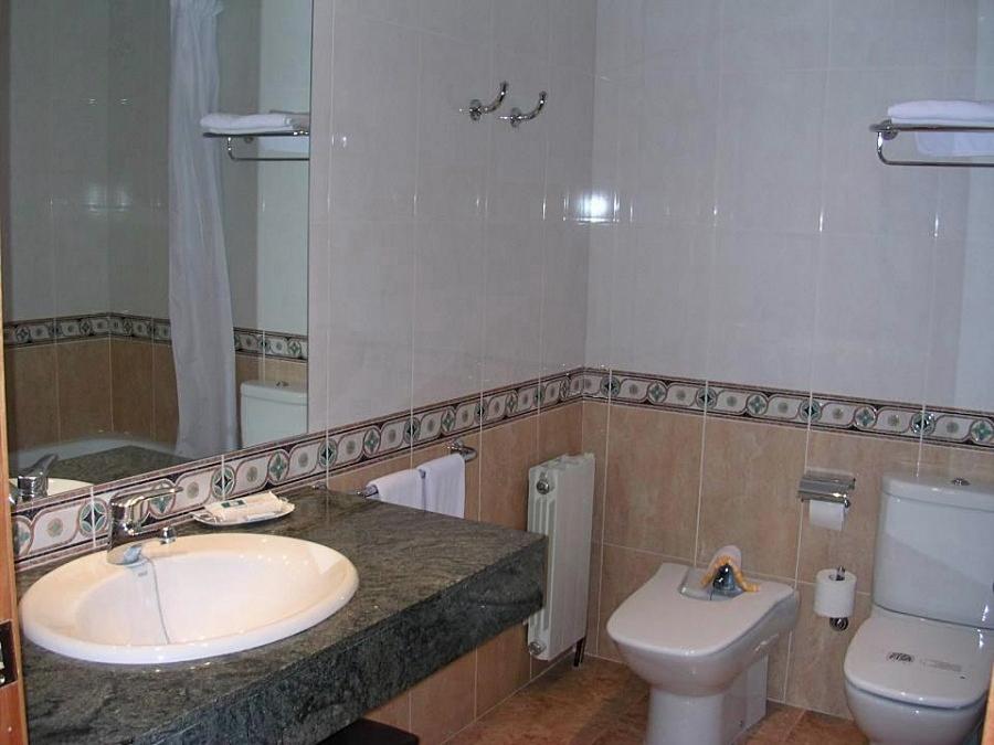 Can Fisa Hotel & Apartments Corbera de Llobregat Kültér fotó